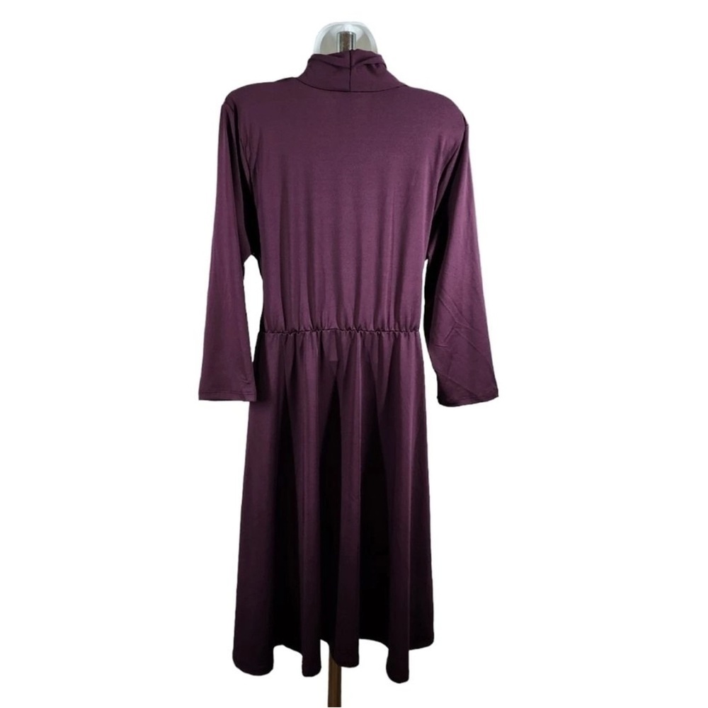 BYdesign PRESCOTT 3/4 SLEEVE FIT AND FLARE BELTED FAUX WRAP DRESS. Size L - Picture 2 of 5